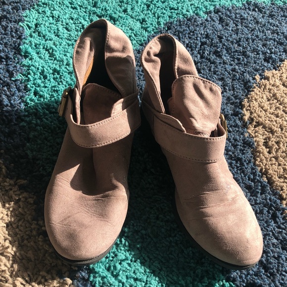 🔴 Short Booties - Picture 3 of 3